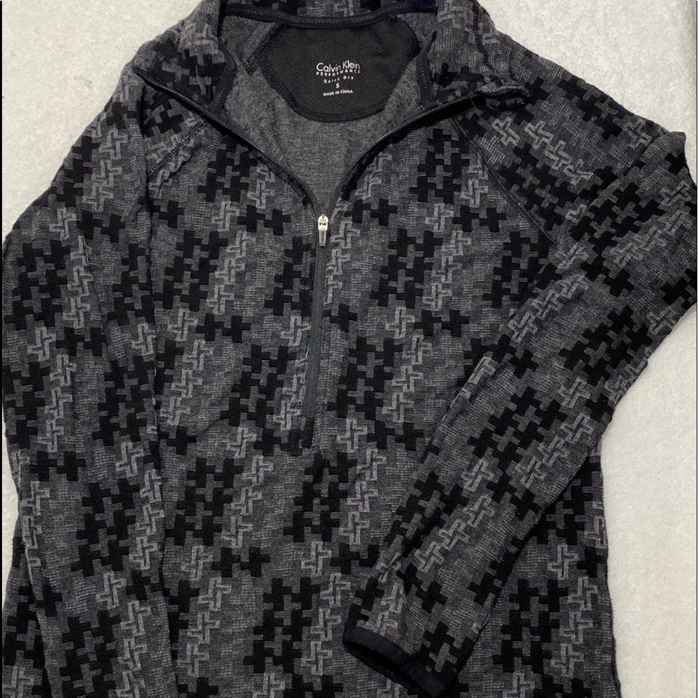 Calvin Klein Gray and Black Patterned Sweatshirt